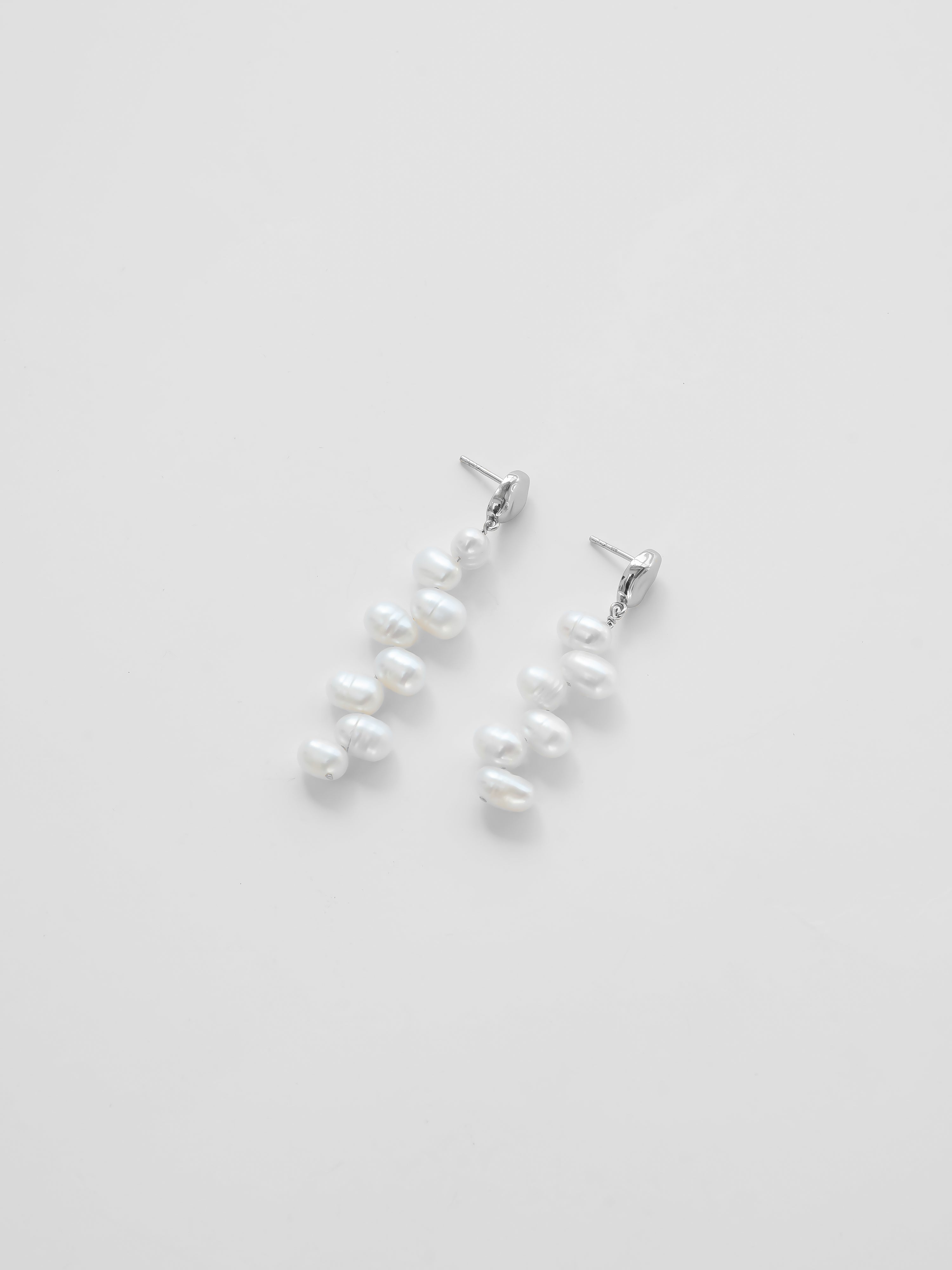 -Earrings-wolfcircus.com