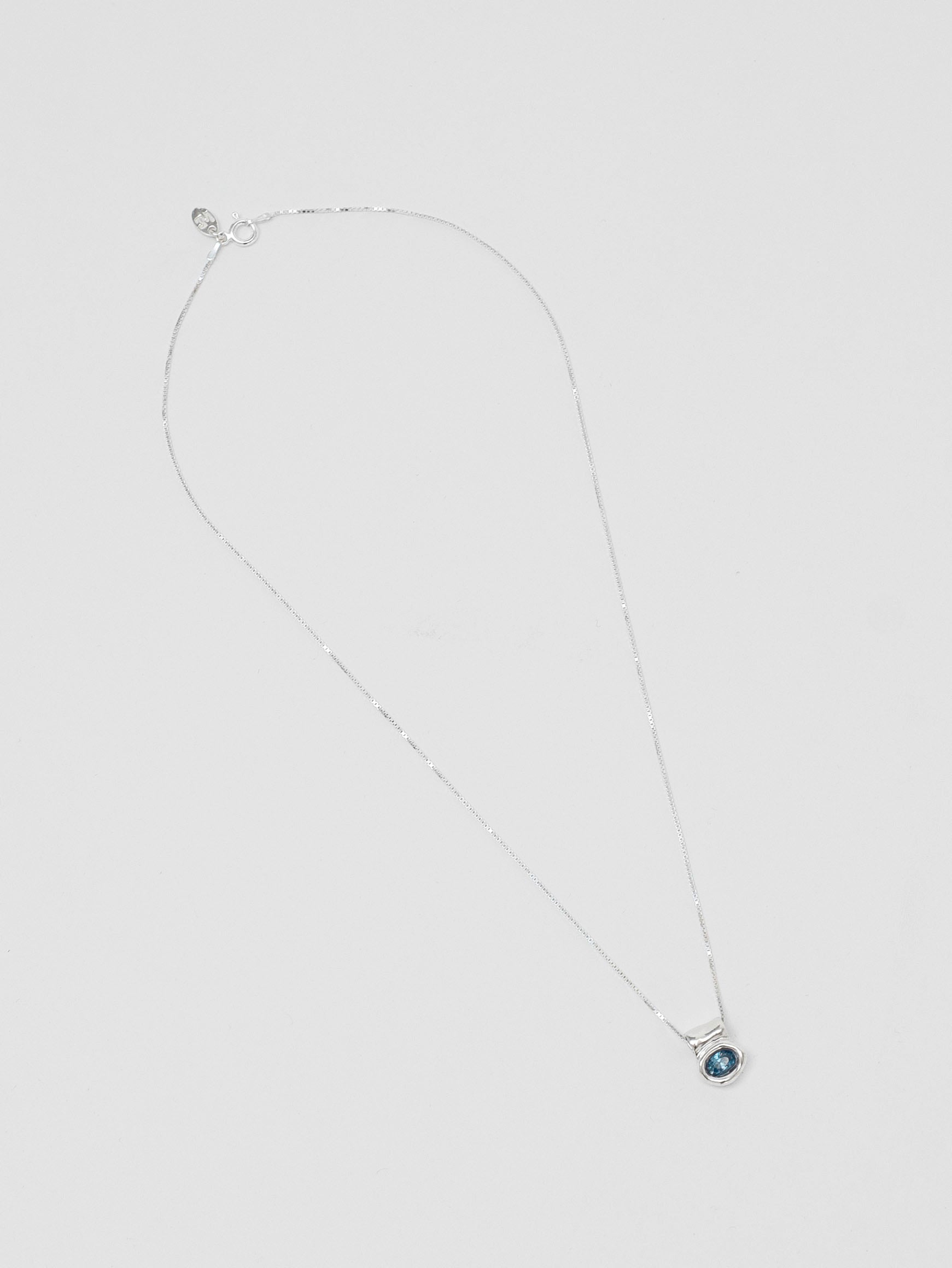 -Necklaces-wolfcircus.com