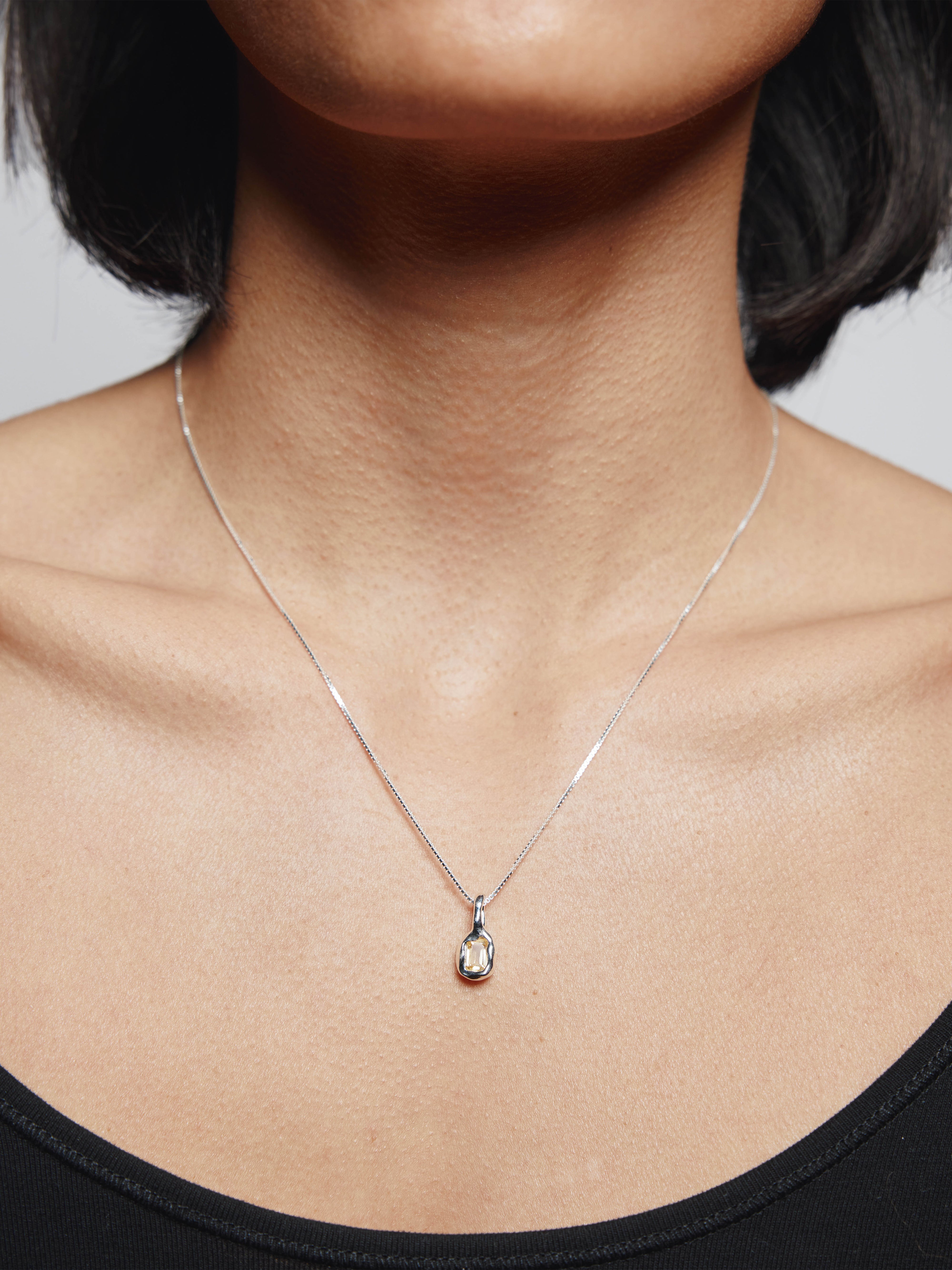 -Necklaces-wolfcircus.com