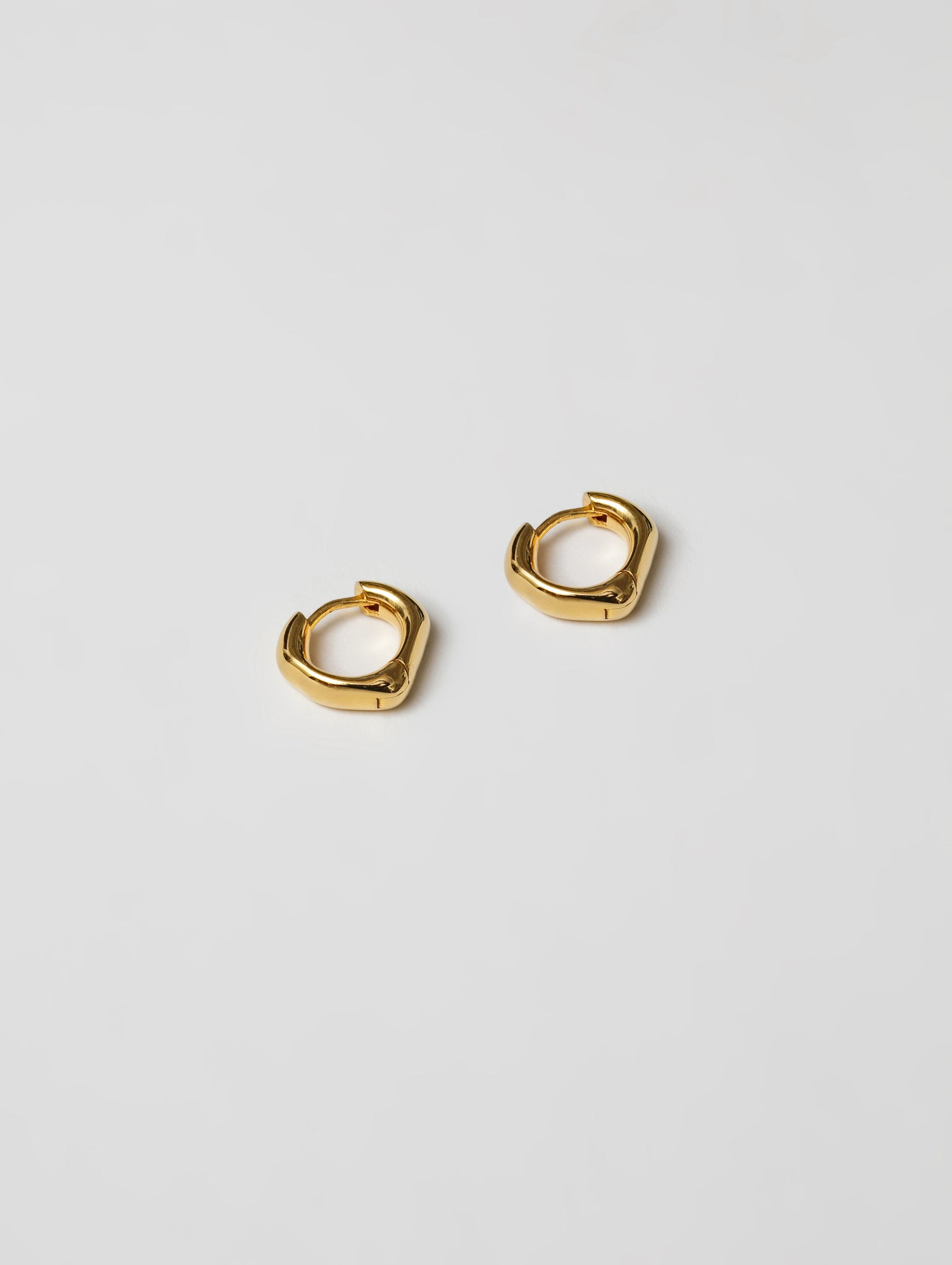 Wolf Circus Everyday Single Unisex Organic Clicker Hoop Earring 14k Gold Plated Brass | Kenzo Hoop in Gold-Earrings-wolfcircus.com