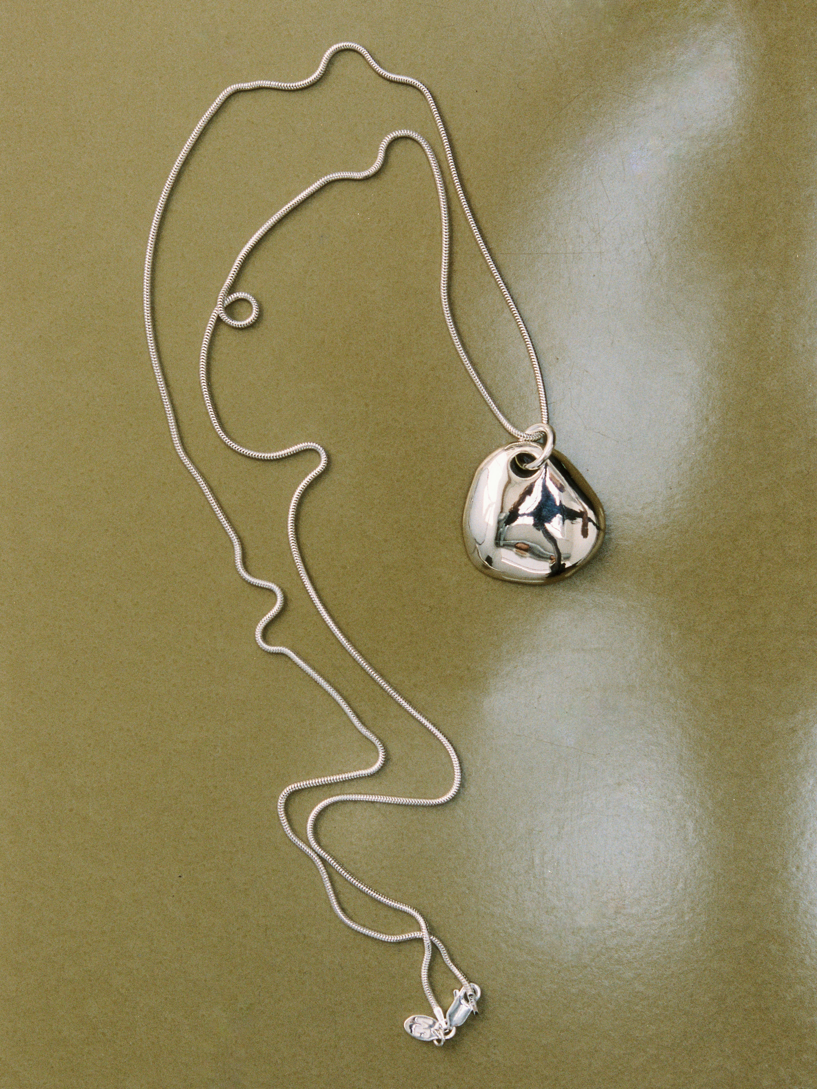 -Necklaces-wolfcircus.com