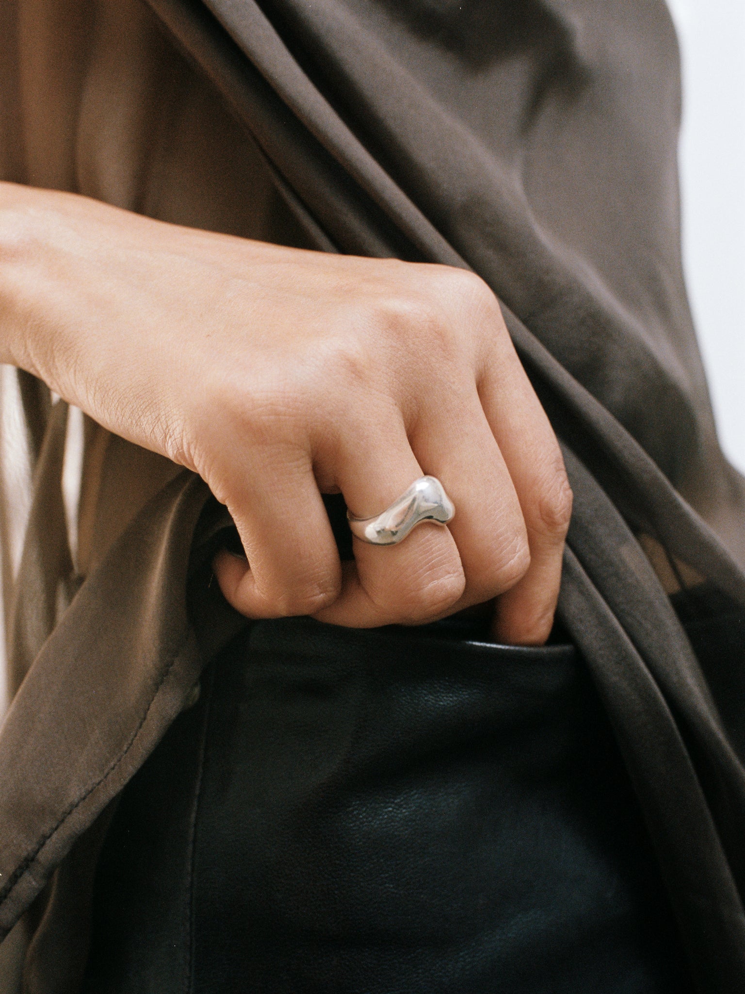 -Rings-wolfcircus.com