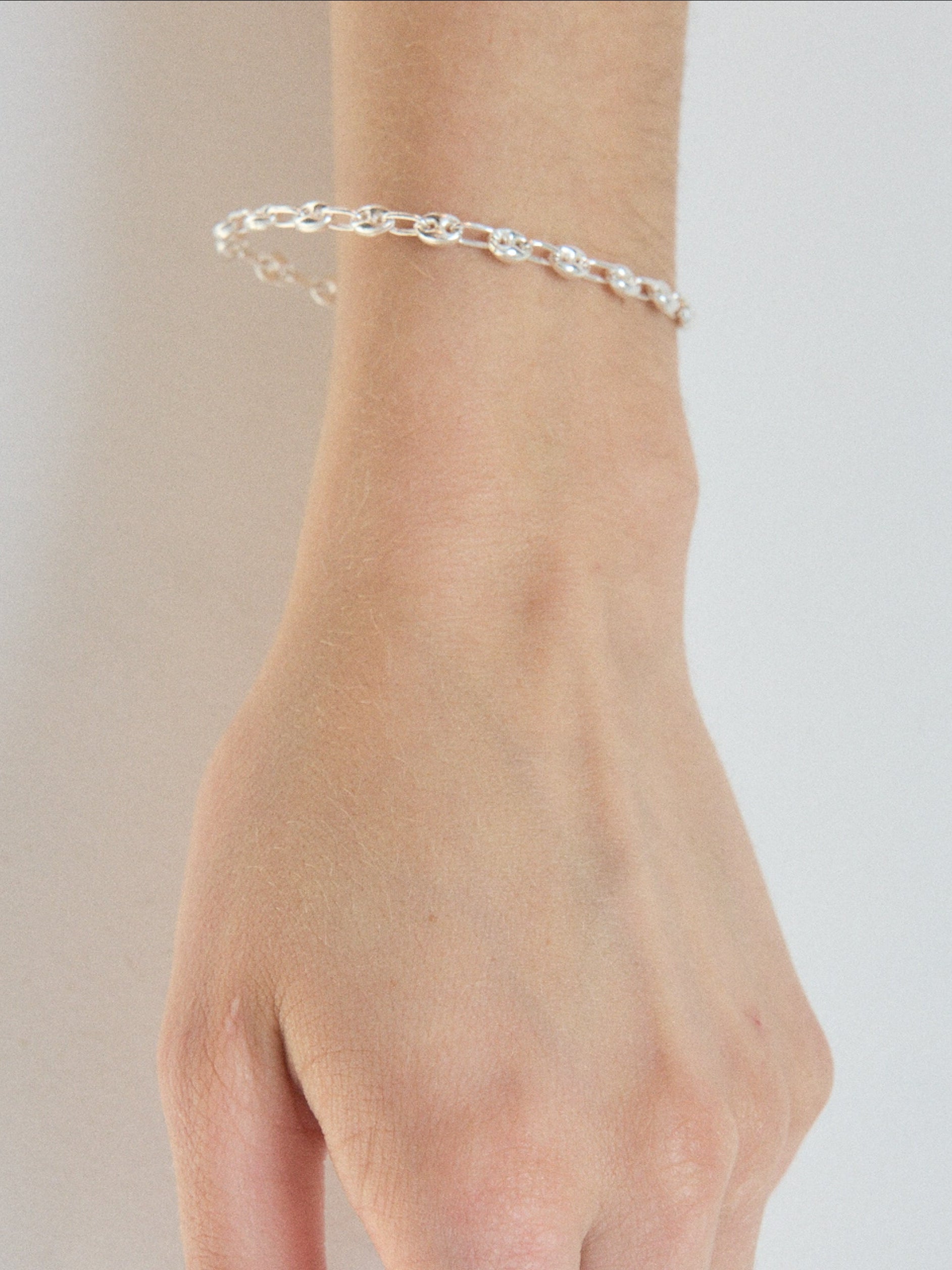 -Bracelets-wolfcircus.com