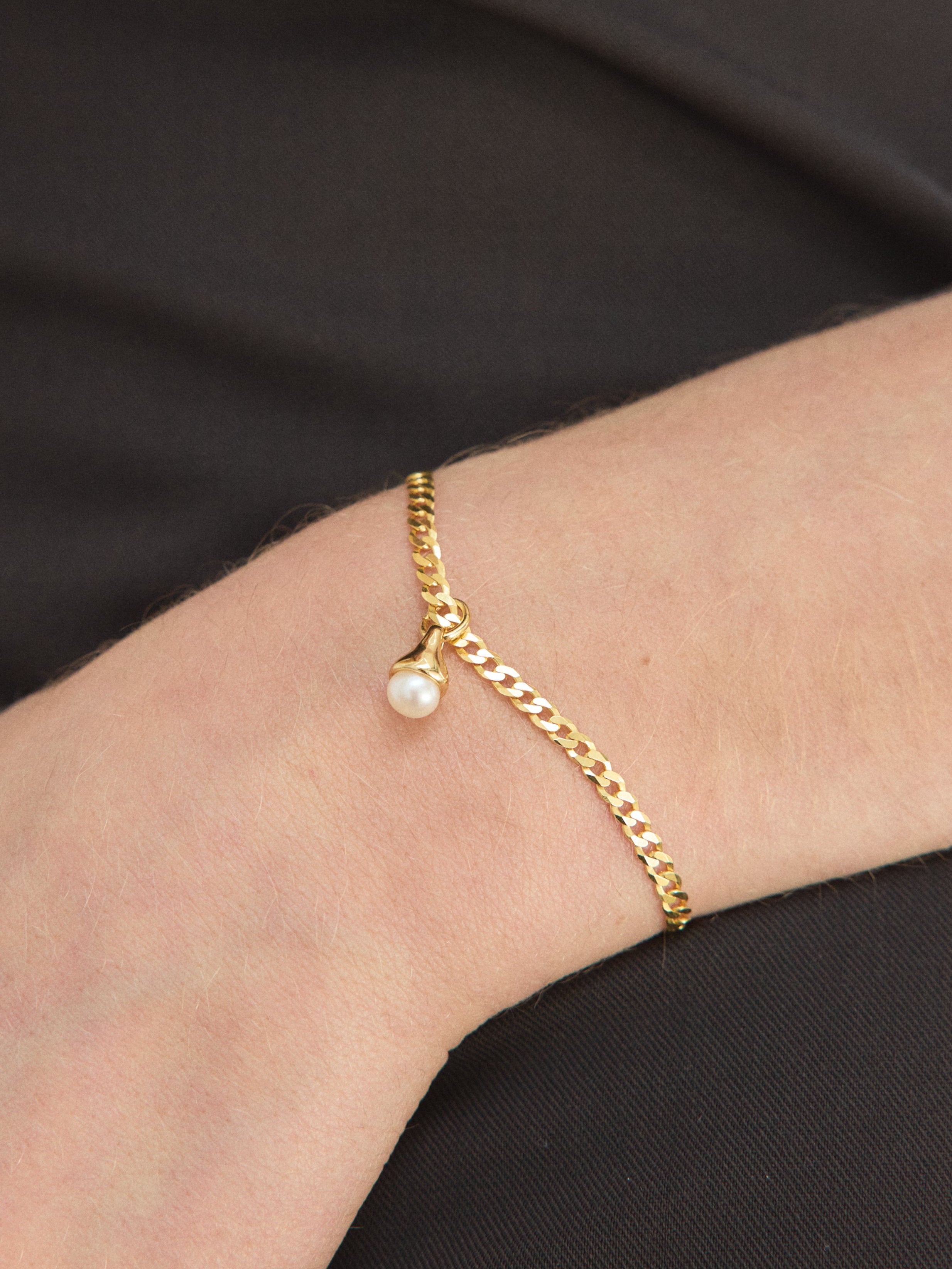 -Bracelets-wolfcircus.com