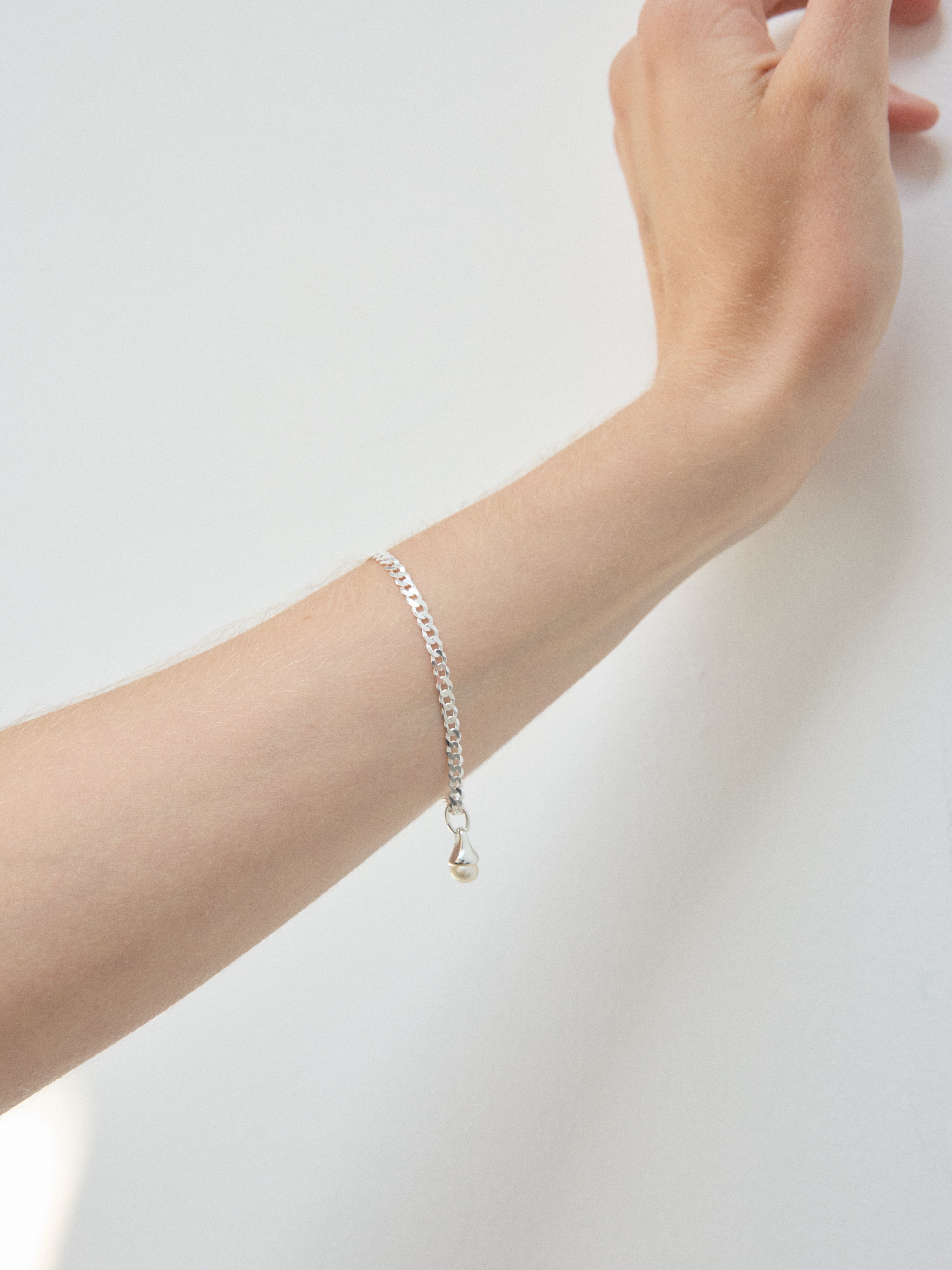 -Bracelets-wolfcircus.com