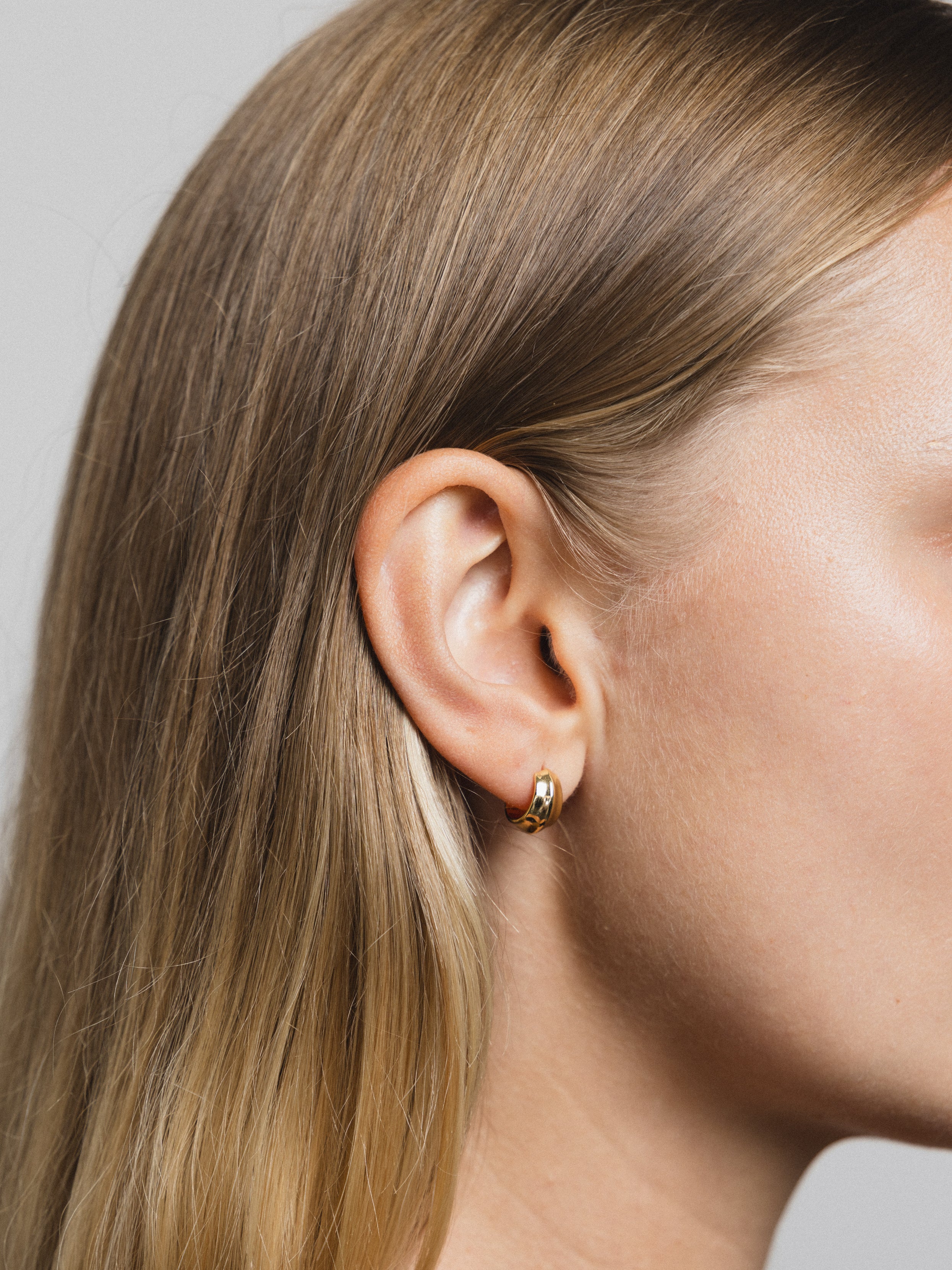 Wolf Circus Small Bodie Huggie Hoop Earrings in Gold-Earrings-wolfcircus.com