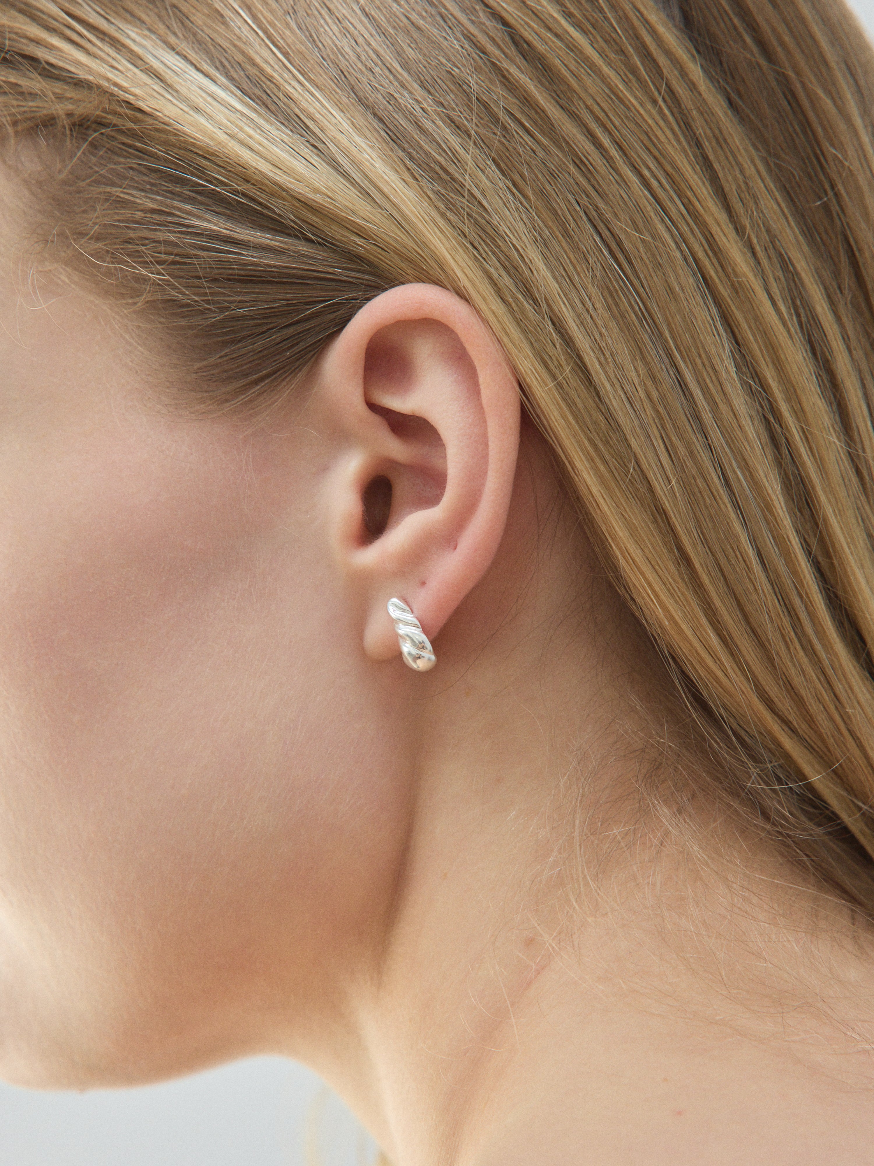 -Earrings-wolfcircus.com