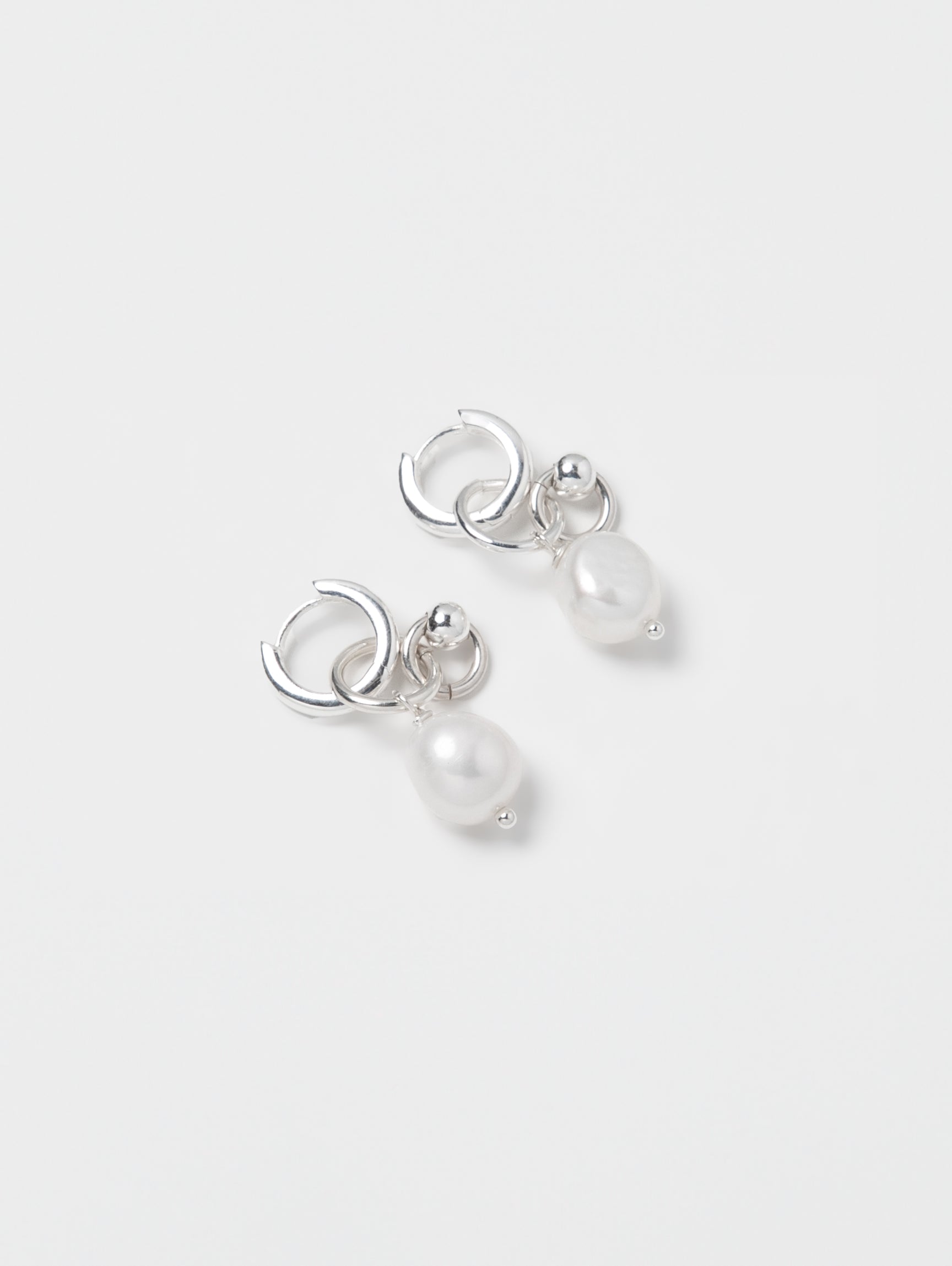 -Earrings-wolfcircus.com