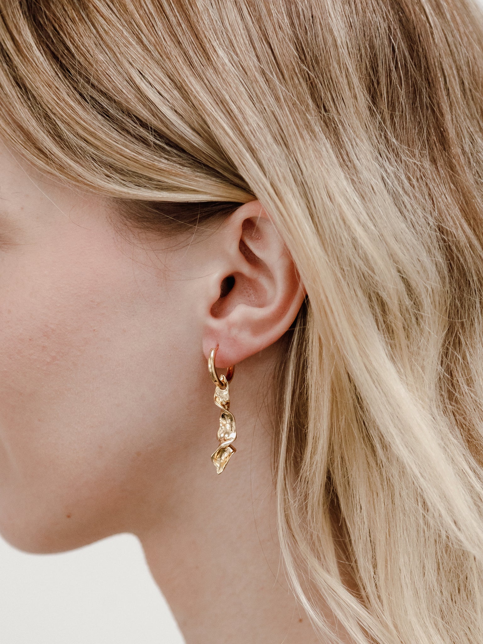 -Earrings-wolfcircus.com