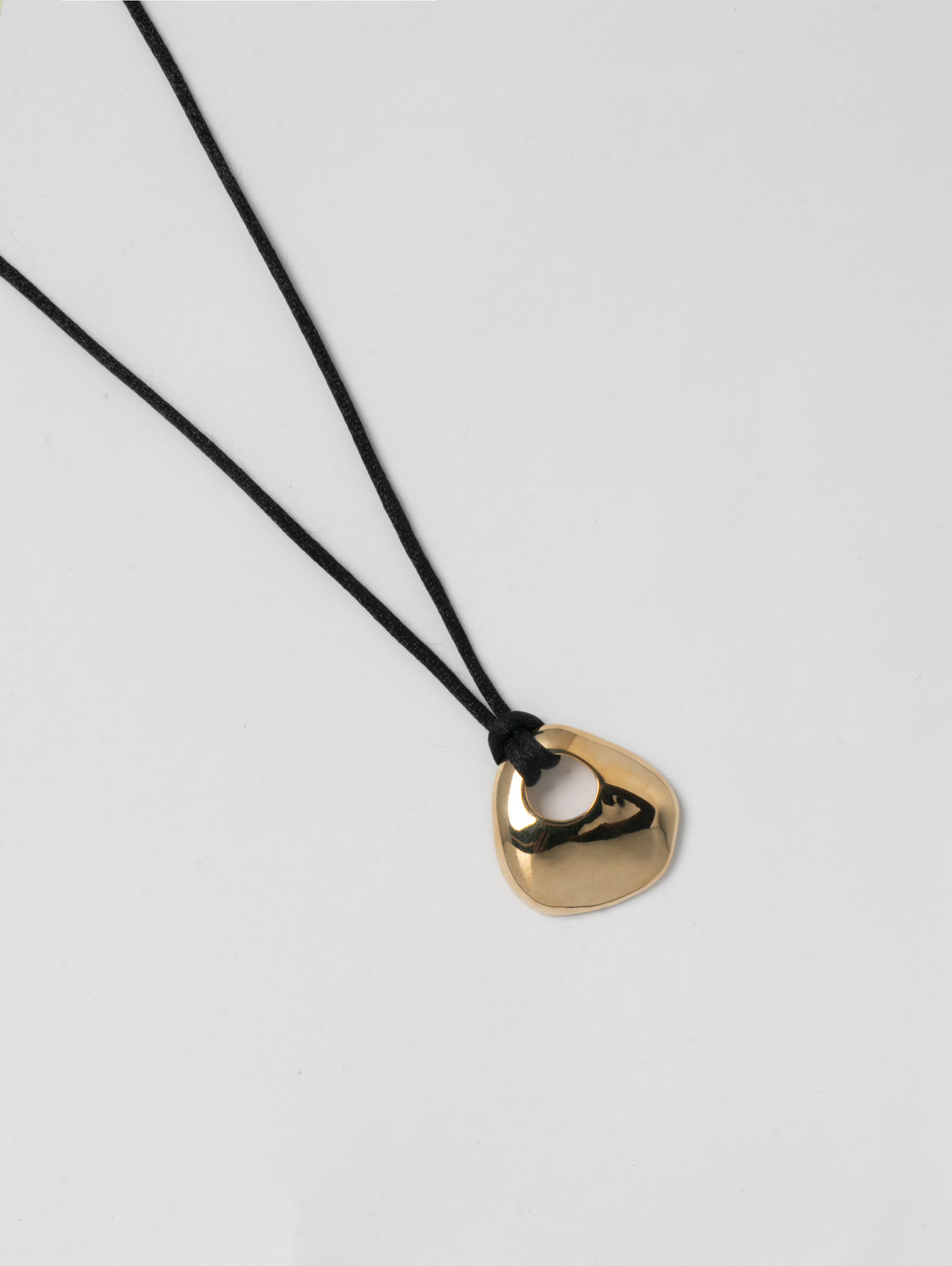 Devon Necklace in Gold