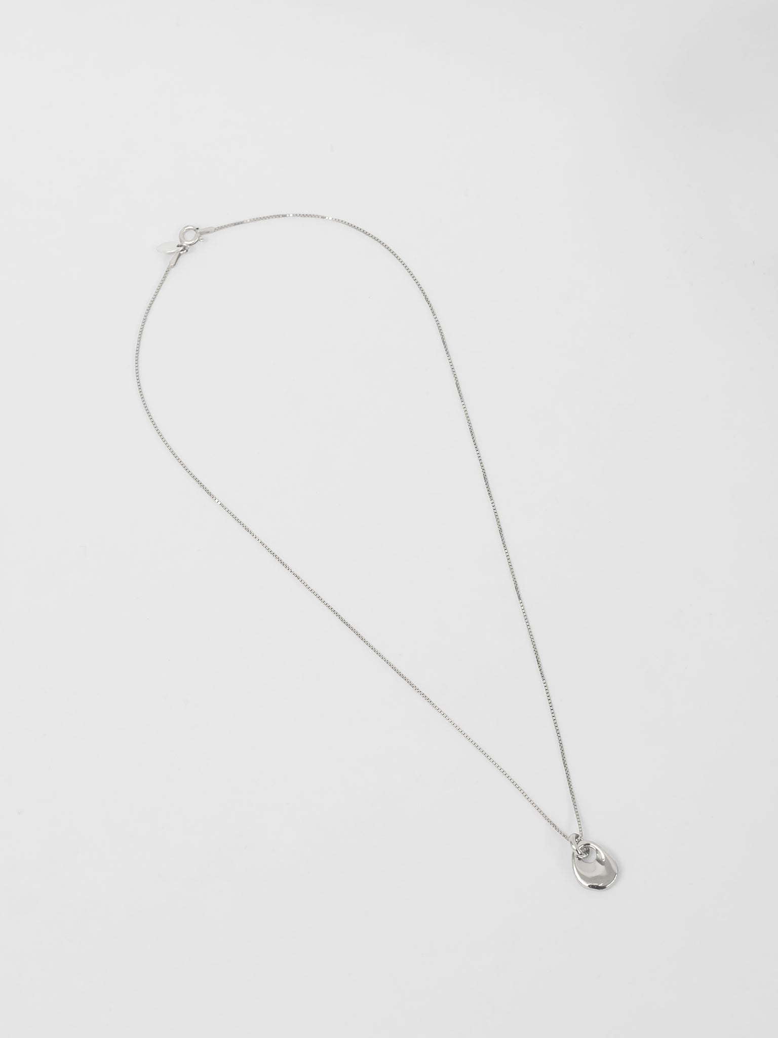 -Necklaces-wolfcircus.com