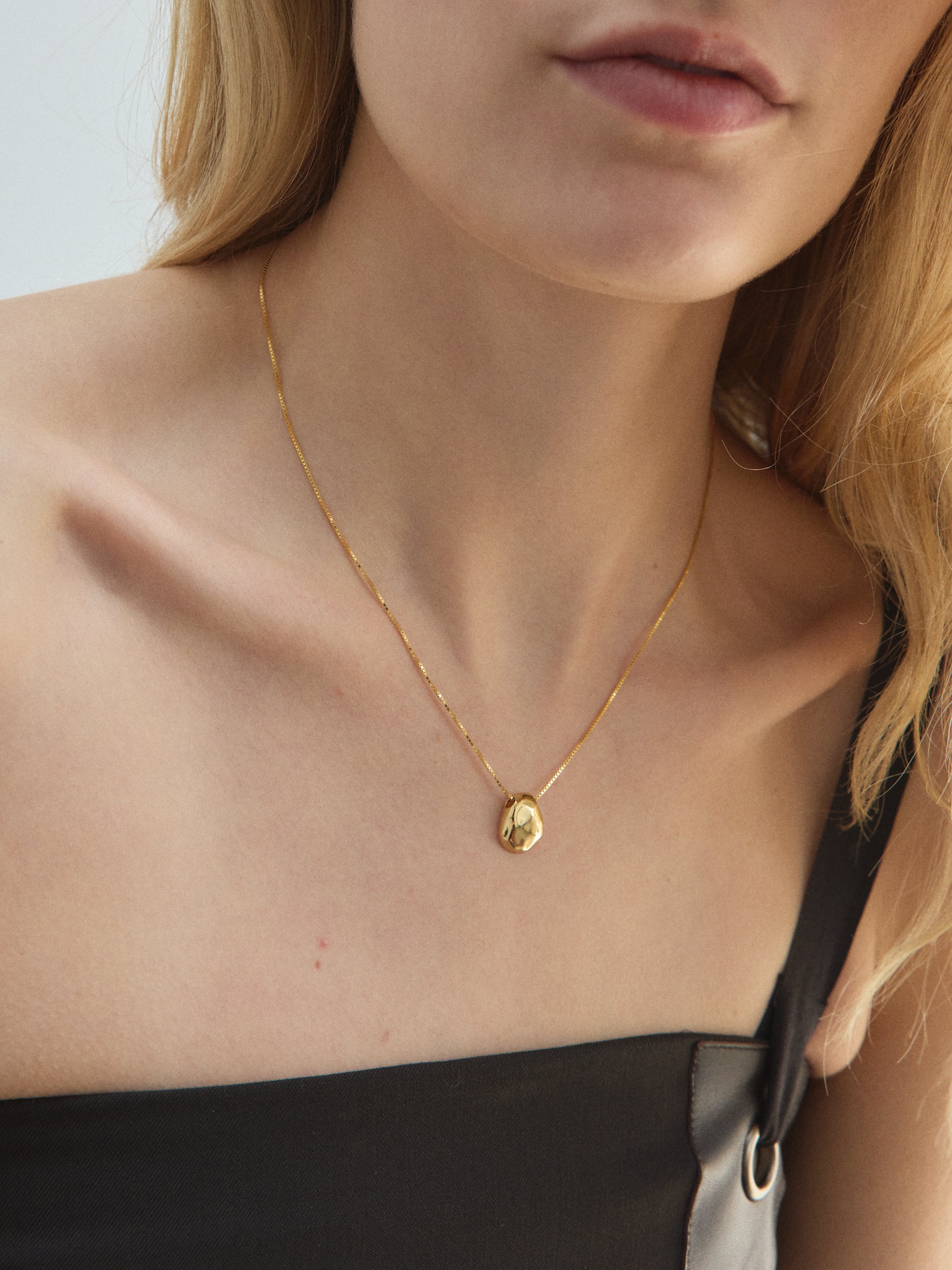 -Necklaces-wolfcircus.com