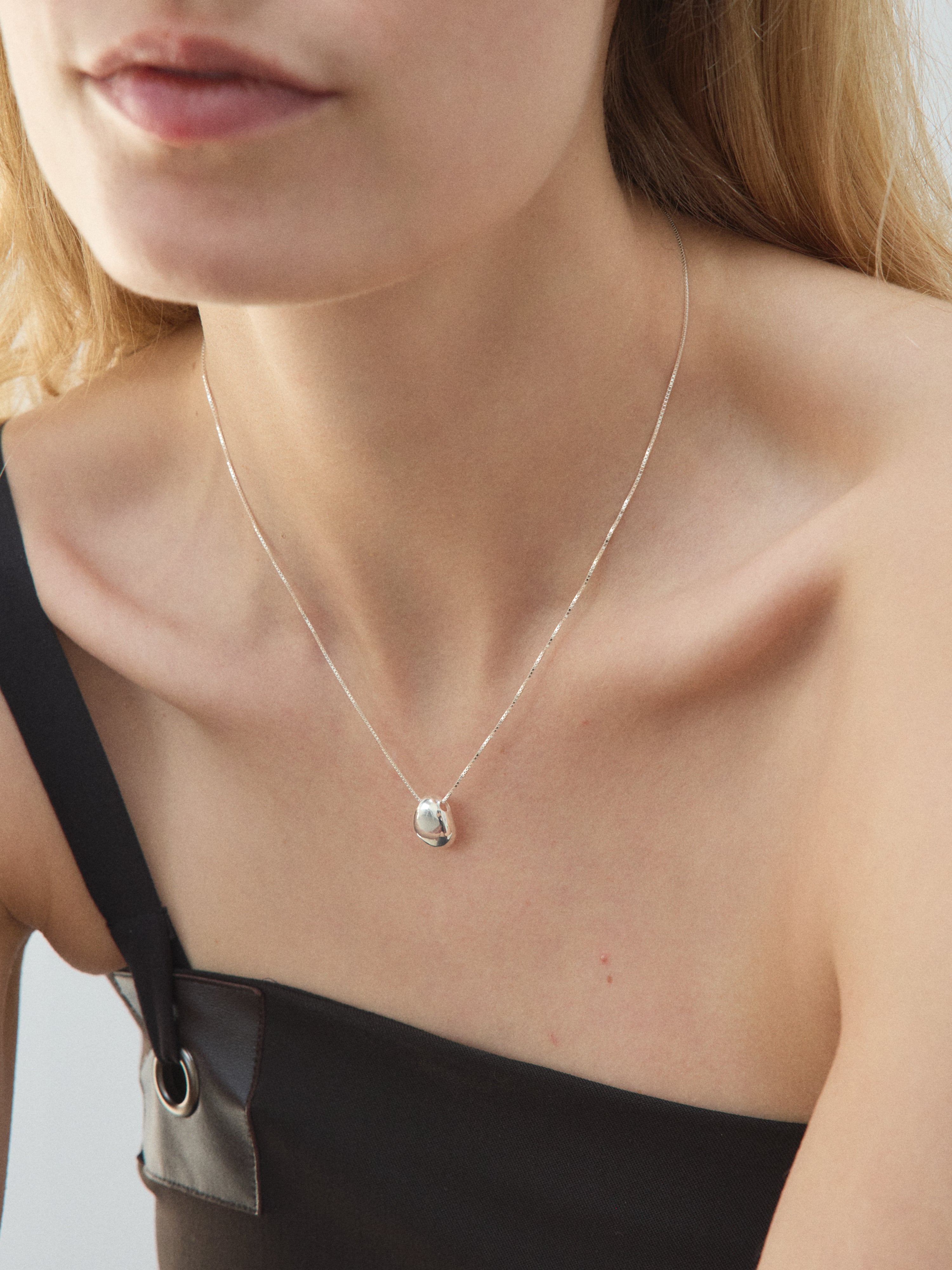 -Necklaces-wolfcircus.com