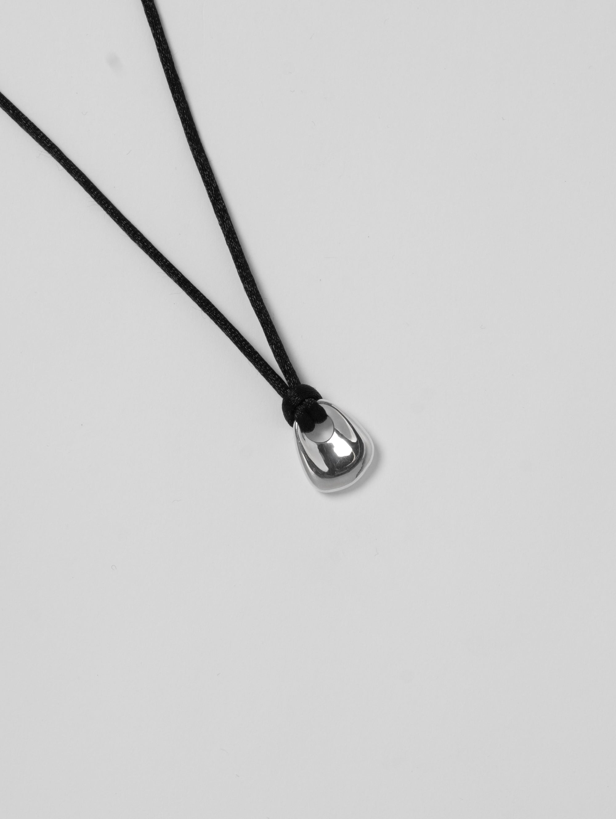 -Necklaces-wolfcircus.com