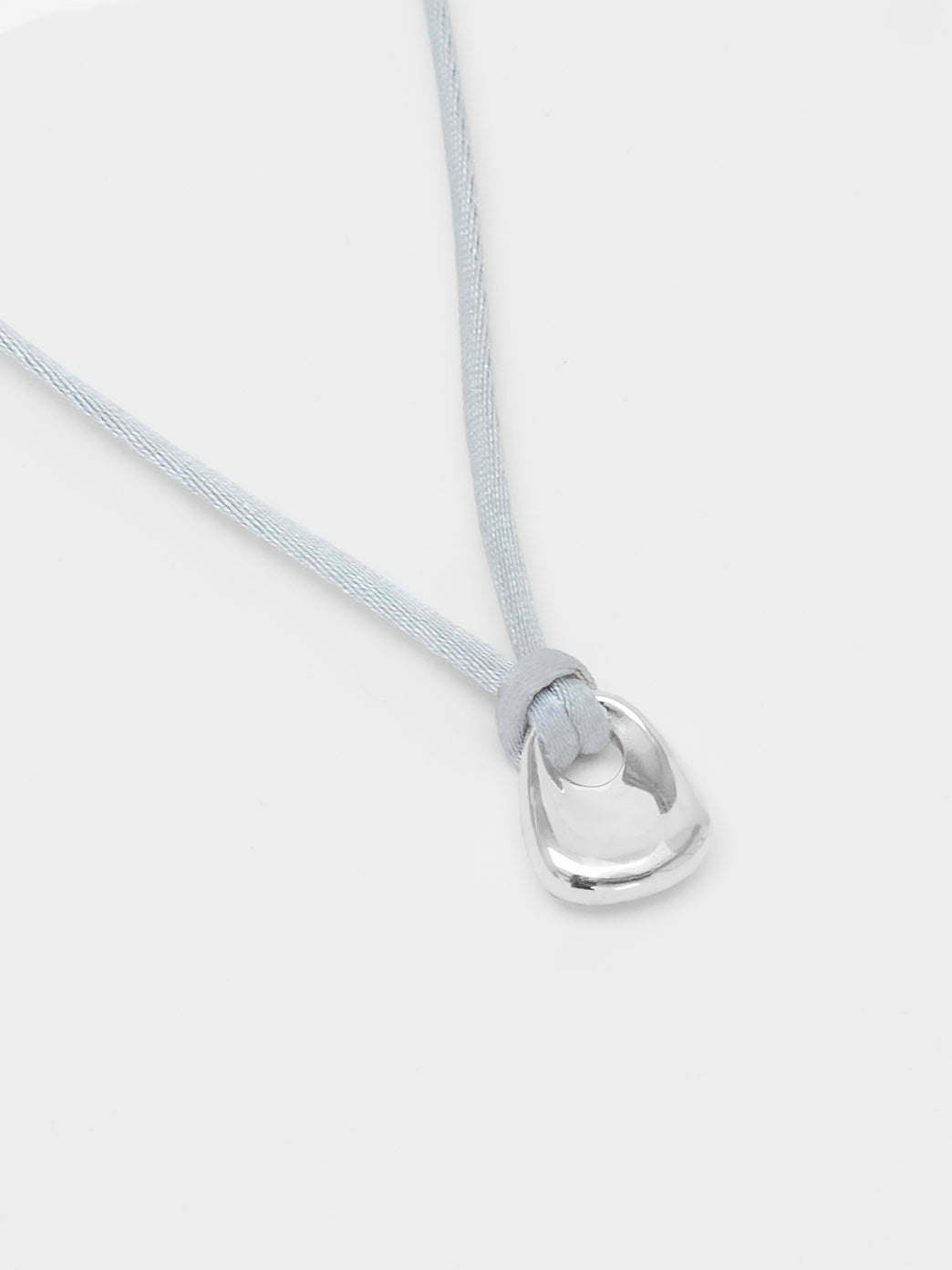 -Necklaces-wolfcircus.com