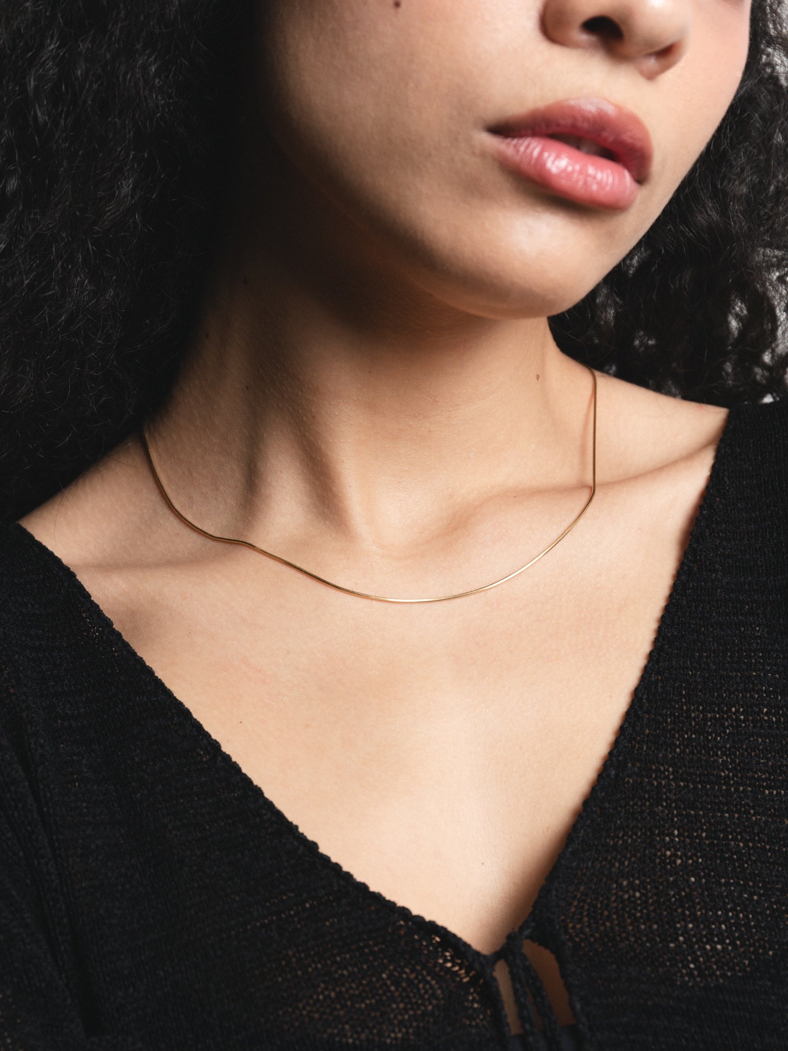【WOLF CIRCUS】カナダ製 ローズ刻印ネックレス Rose Necklace Wolf Circus Engraved Rose Pendant Necklace in Sterling
